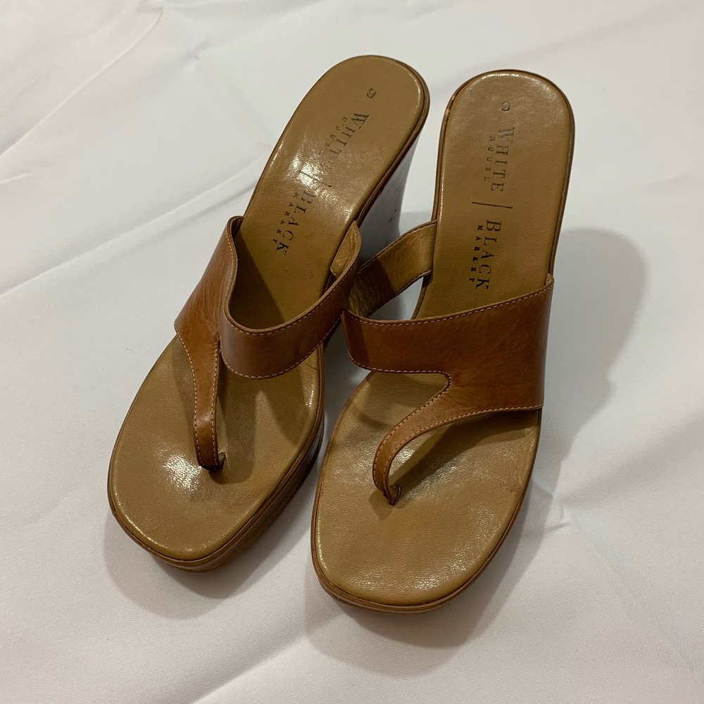 White House Black Market Heels SIZE 8 1/2